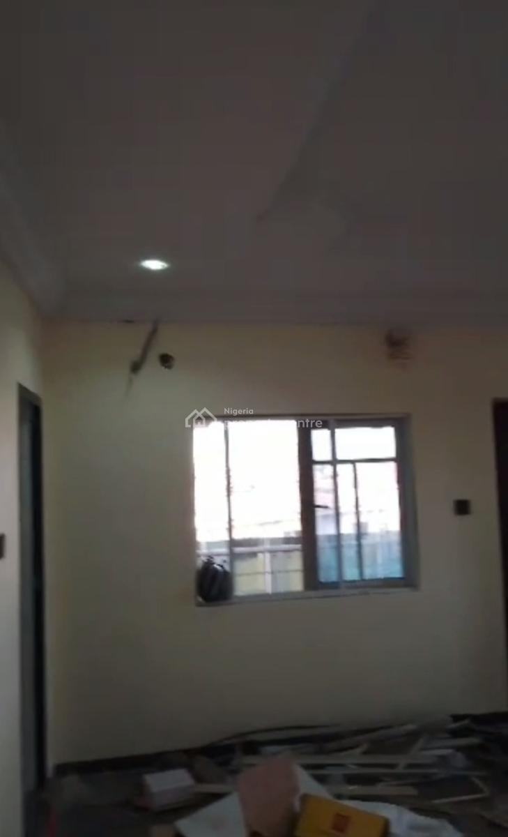 Standard Spacious Well Finished 3 Bedroom Apartment, Ijeshatedo, Surulere, Lagos, Flat / Apartment for Rent