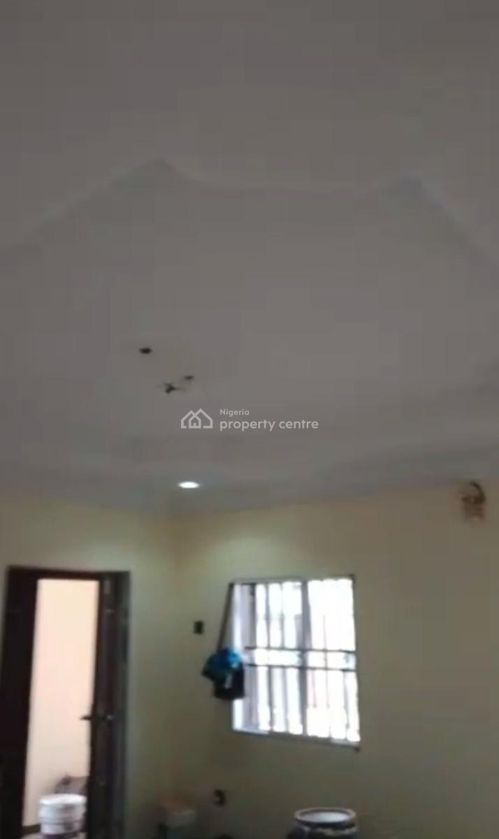 Standard Spacious Well Finished 3 Bedroom Apartment, Ijeshatedo, Surulere, Lagos, Flat / Apartment for Rent