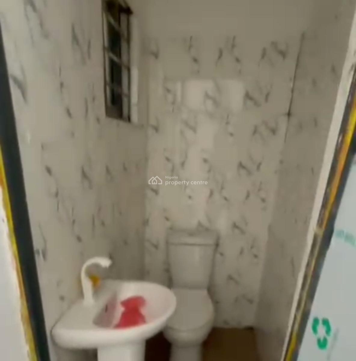 Spacious Standard  One Bedroom Apartment, Ikate, Surulere, Lagos, Mini Flat (room and Parlour) for Rent