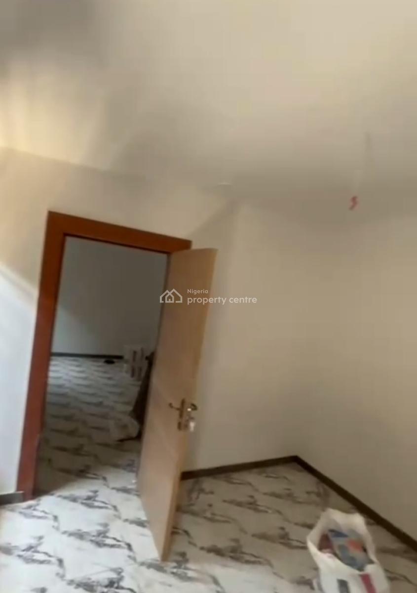 Spacious Standard  One Bedroom Apartment, Ikate, Surulere, Lagos, Mini Flat (room and Parlour) for Rent