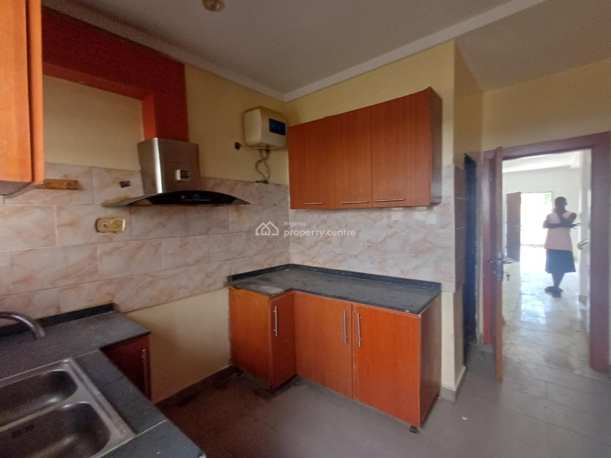 Lovely 4 Bedroom Terrace Duplex with Bq, Guzape District, Abuja, Terraced Duplex for Rent