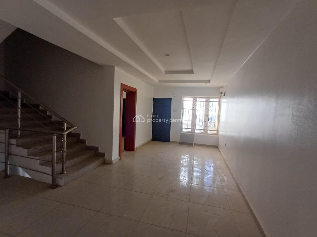 Lovely 4 Bedroom Terrace Duplex with Bq, Guzape District, Abuja, Terraced Duplex for Rent