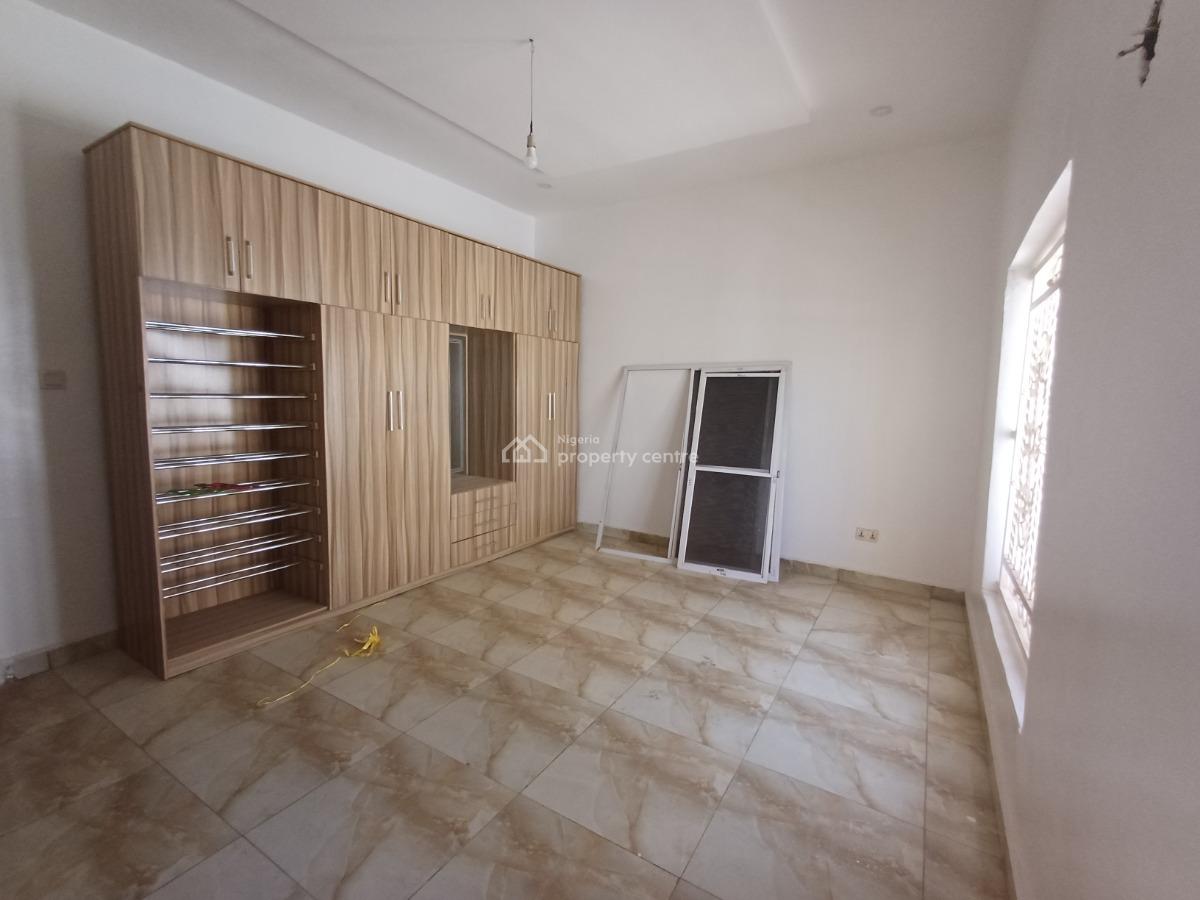 Lovely 4 Bedroom Terrace Duplex with Bq, Guzape District, Abuja, Terraced Duplex for Rent