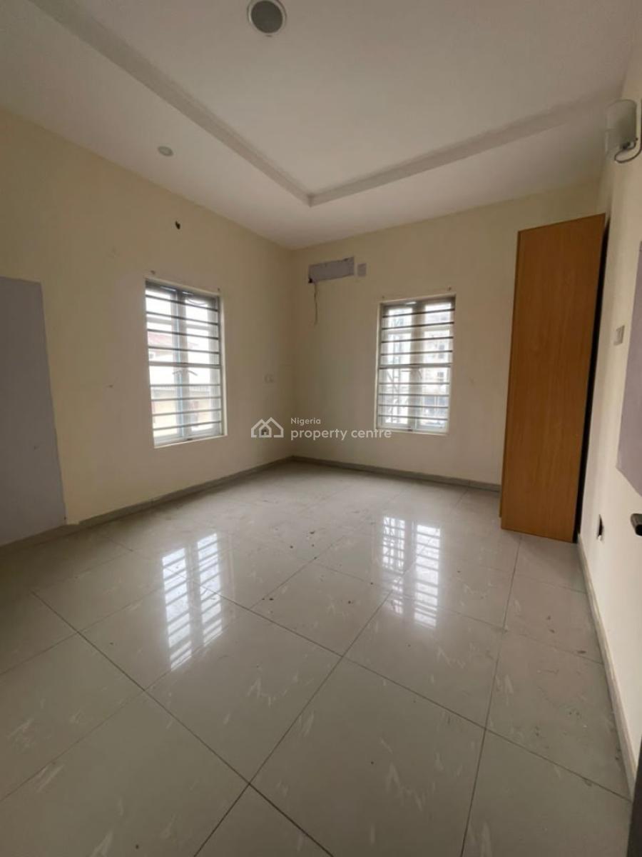 Spacious 5 Bedroom Fully Detached Duplex with Excellent Facilities, Lekki County Home, Lekki, Lagos, Plaza / Complex / Mall for Rent