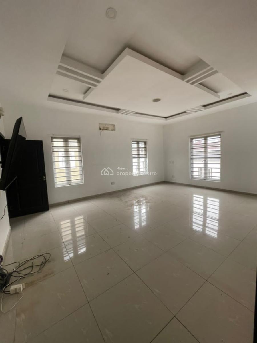 Spacious 5 Bedroom Fully Detached Duplex with Excellent Facilities, Lekki County Home, Lekki, Lagos, Plaza / Complex / Mall for Rent