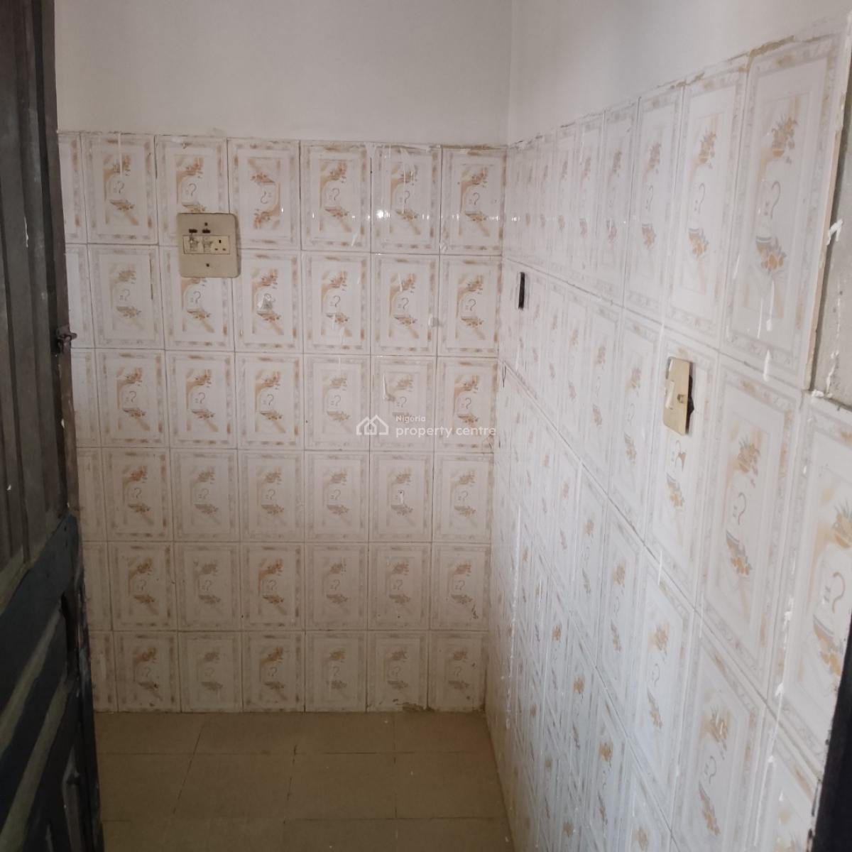 Massive Mini Flat Upstairs, Teachers Estate Awoyaya Ibeju-lekki, Awoyaya, Ibeju Lekki, Lagos, Mini Flat (room and Parlour) for Rent