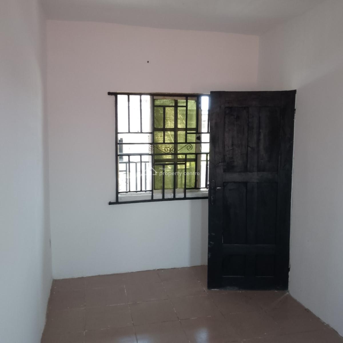 Massive Mini Flat Upstairs, Teachers Estate Awoyaya Ibeju-lekki, Awoyaya, Ibeju Lekki, Lagos, Mini Flat (room and Parlour) for Rent