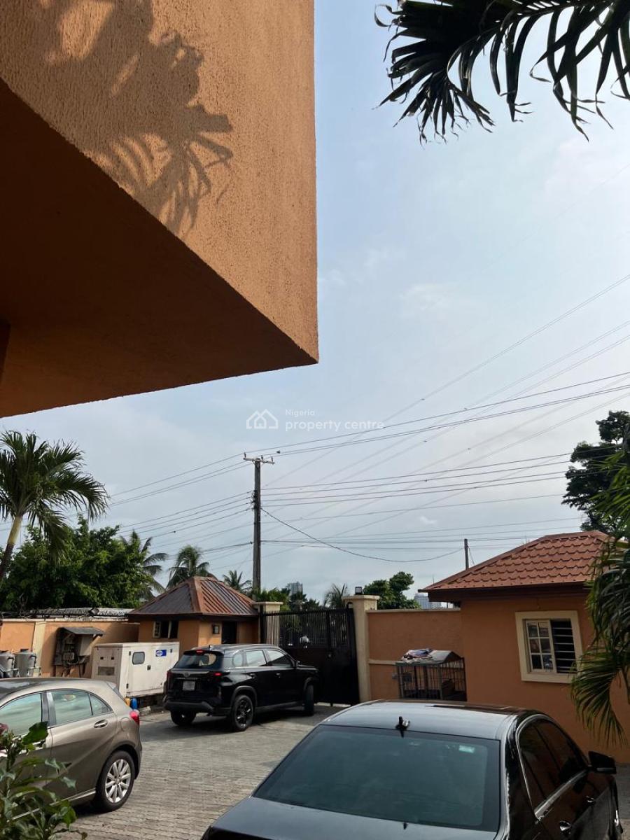 Spacious 4bedroom Semi Detached Duplex with Bq, Wole Olateju Crescent a Series , Lekki Phase 1, Lekki, Lagos, Semi-detached Duplex for Sale