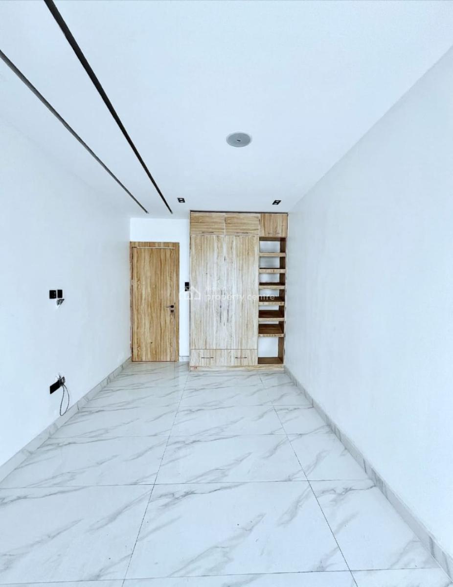 Fully Serviced 2 Bedroom Apartment, Lekki Phase 1, Lekki, Lagos, Flat / Apartment for Sale