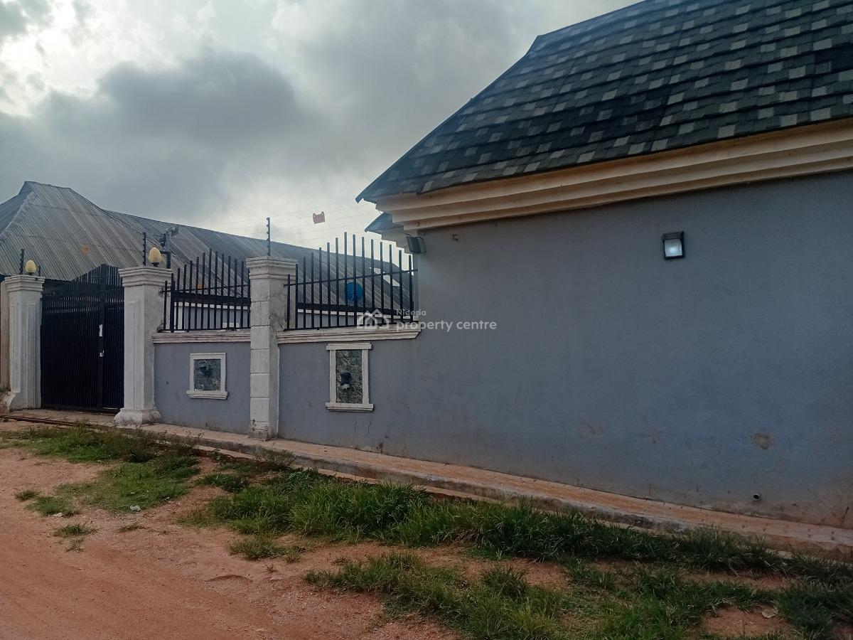 Luxury 3 Bedroom  Bungalow, Aberensinse Estate Ilesa Garage, Osogbo, Osun, Detached Bungalow for Sale