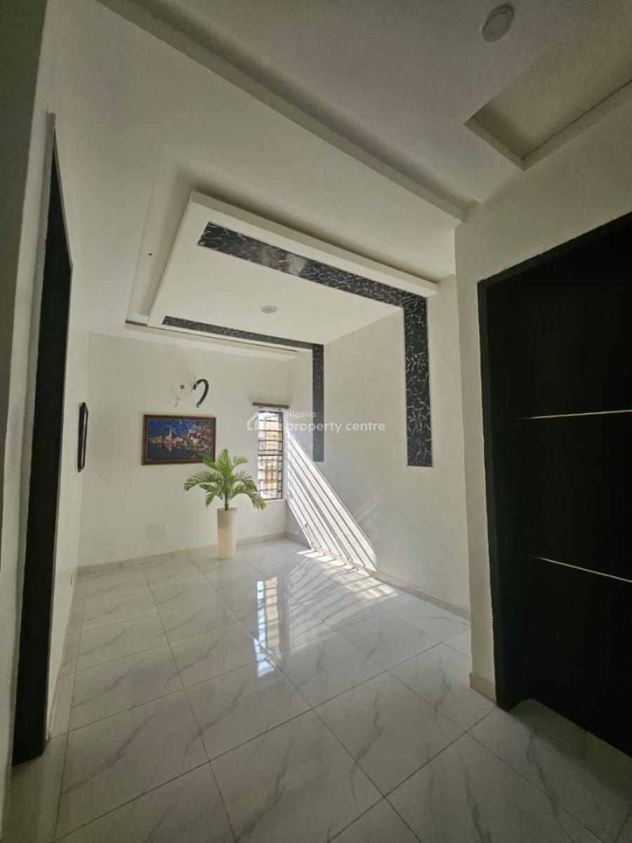 4 Bedroom Classic Town House Terrace with a Bq, Along Orchid Hotel Road Before Cooplag Estate Lafiaji Lekki Lagos., Lekki, Lagos, House for Sale