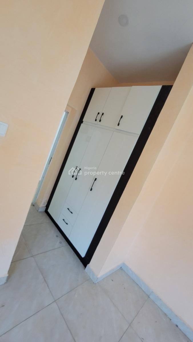 Standard Three (3) Bedrooms Apartment with Nice Finishing, Cluster 5, River Park Estate Airport Road Abuja, Lugbe District, Abuja, House for Rent