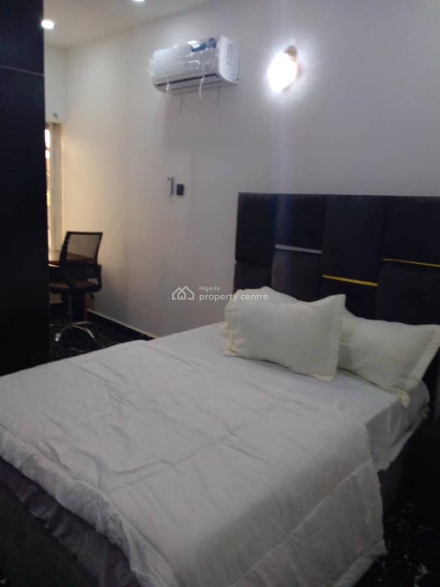 Luxury Spacious 5 Bedroom Duplex with Bq, Lugbe District, Abuja, Detached Duplex for Rent