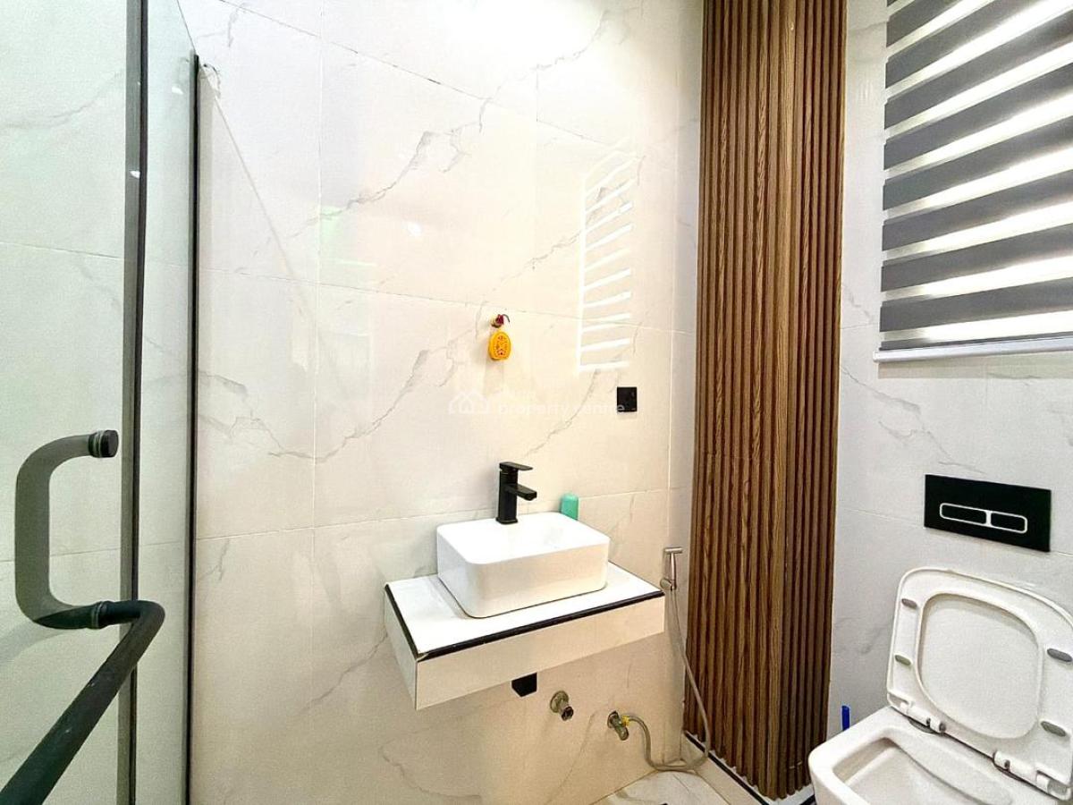 Brand New Luxury 2 Bedroom Apartment with Ps5, Snooker, Balcony, Lekki Phase 1, Lekki, Lagos, Flat / Apartment Short Let