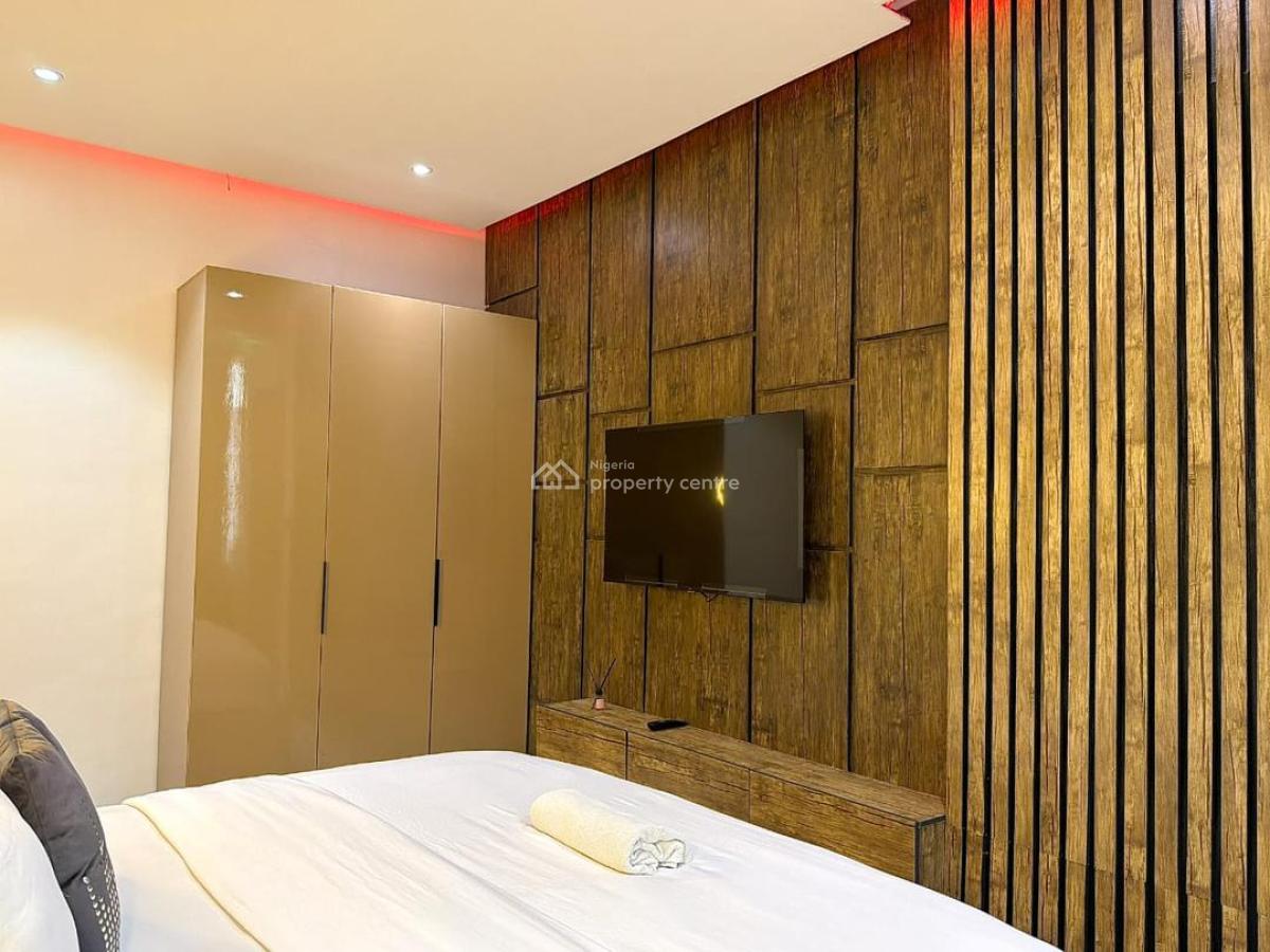 Brand New Luxury 2 Bedroom Apartment with Ps5, Snooker, Balcony, Lekki Phase 1, Lekki, Lagos, Flat / Apartment Short Let