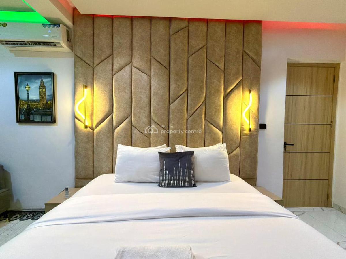 Brand New Luxury 2 Bedroom Apartment with Ps5, Snooker, Balcony, Lekki Phase 1, Lekki, Lagos, Flat / Apartment Short Let