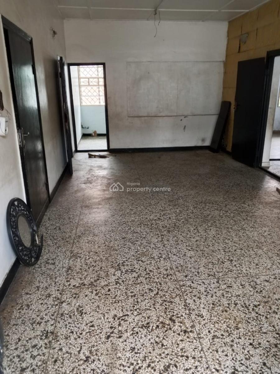 Nice Executive 3bedroom, Bode Thomas, Surulere, Lagos, Flat / Apartment for Rent