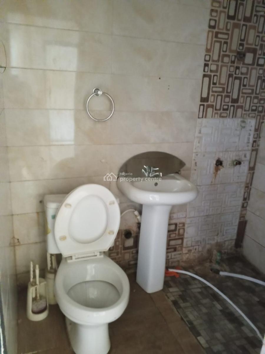 Nice Executive 3bedroom, Bode Thomas, Surulere, Lagos, Flat / Apartment for Rent
