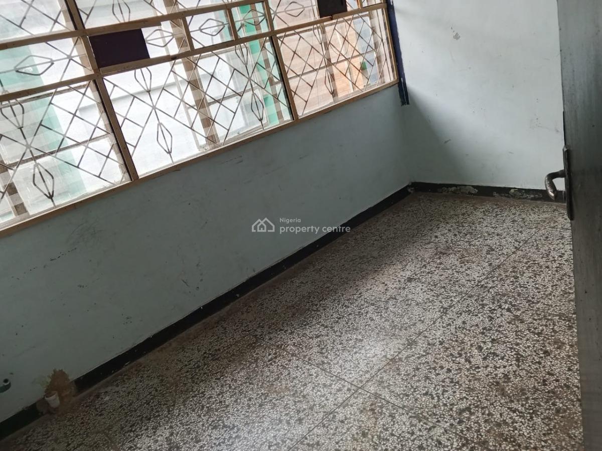 Nice Executive 3bedroom, Bode Thomas, Surulere, Lagos, Flat / Apartment for Rent