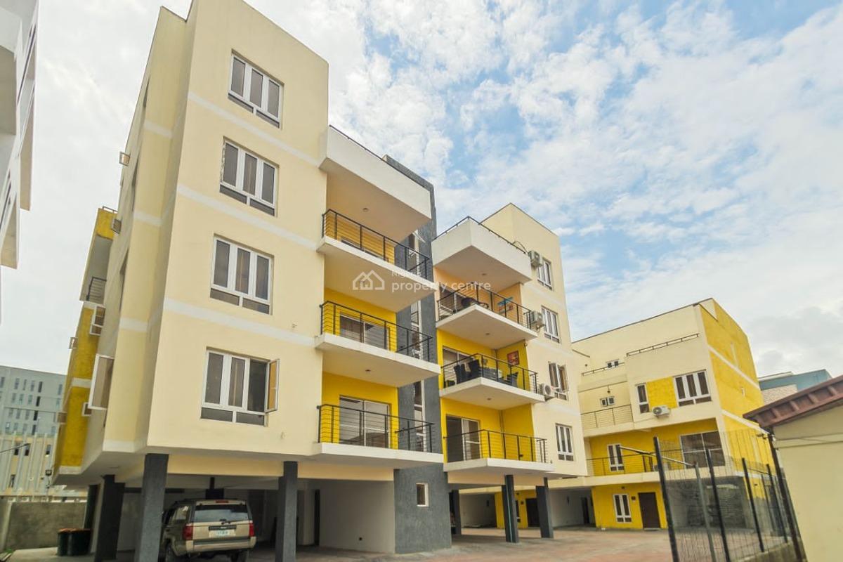 Spacious Luxury 1 Bedroom with Ps5, 2 Balconies & Private Golf Area, Lekki Phase 1, Lekki, Lagos, Flat / Apartment Short Let