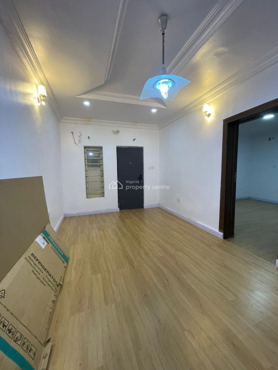 Luxury Room and Parlour with Excellent Facilities, Admilraty Way., Lekki Phase 1, Lekki, Lagos, Mini Flat (room and Parlour) for Rent