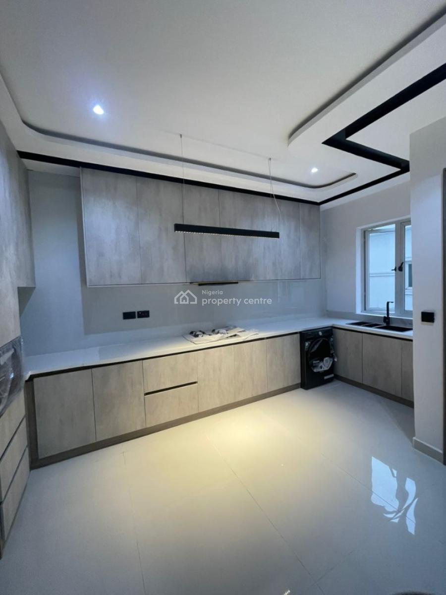 Brand New 2 Bedroom Maisonette with Excellent Facilities, Admilraty Way., Lekki Phase 1, Lekki, Lagos, House for Rent