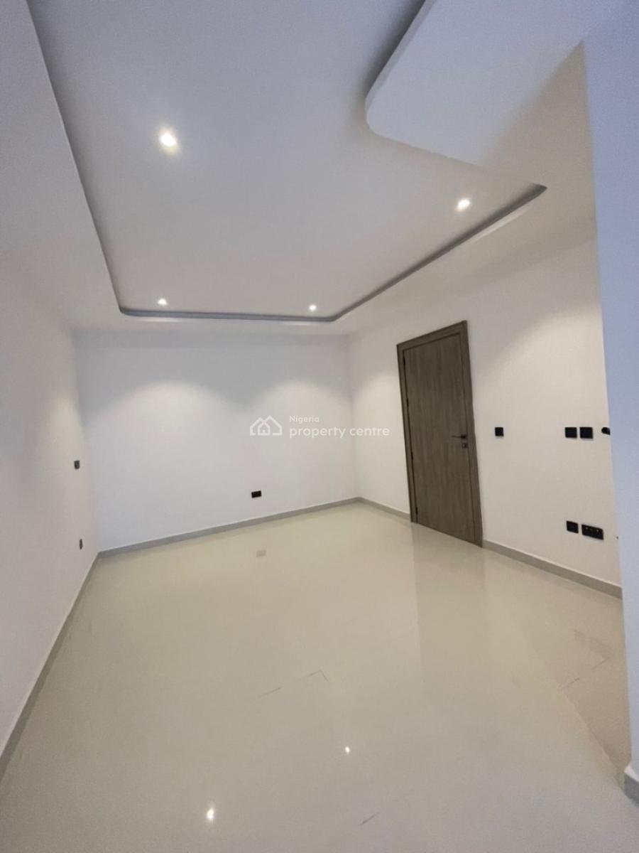 Brand New 2 Bedroom Maisonette with Excellent Facilities, Admilraty Way., Lekki Phase 1, Lekki, Lagos, House for Rent