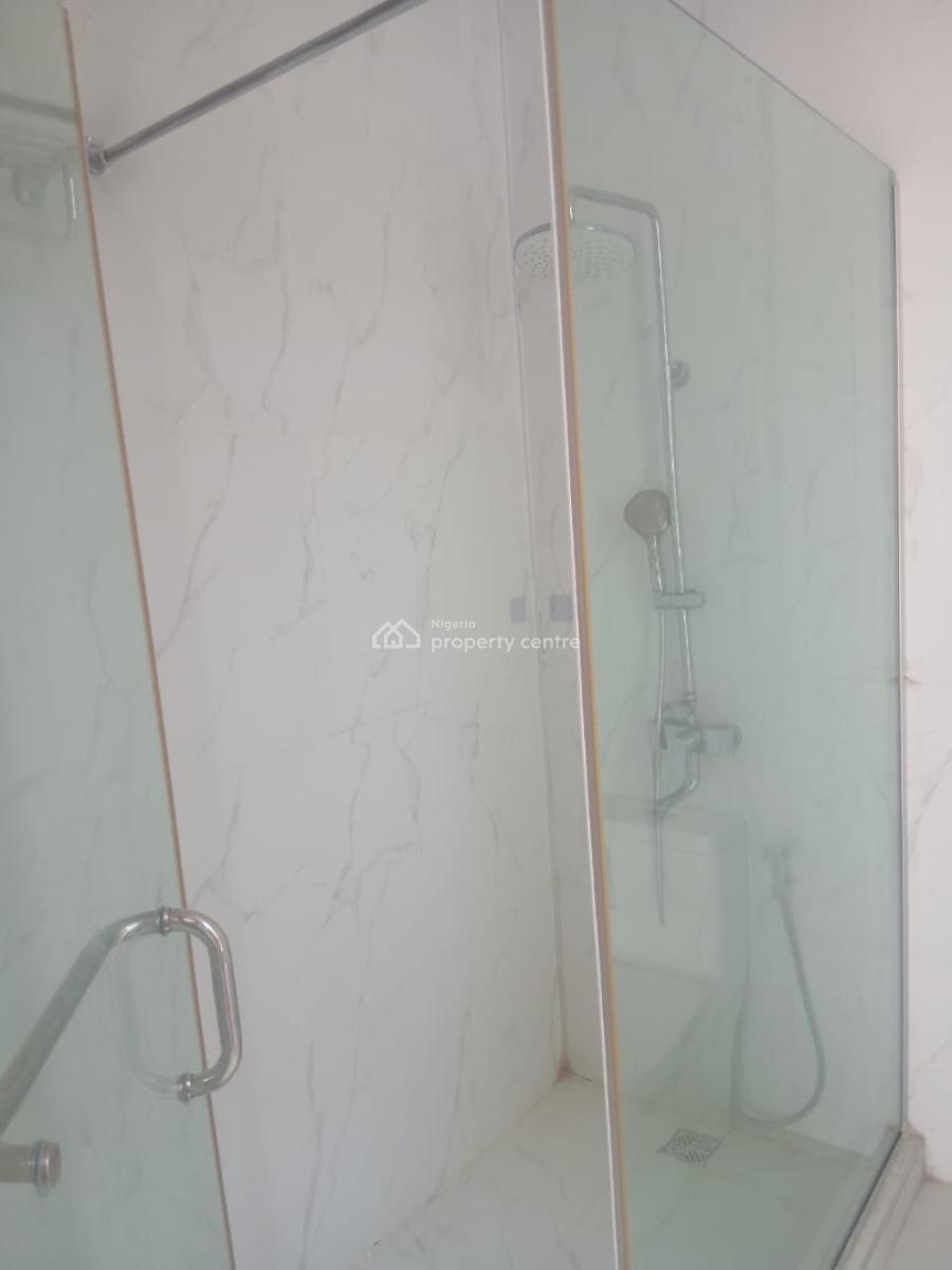 Nice Spacious 2 Bedroom Flat, Off Platinum Way, Ikate, Lekki, Lagos, Flat / Apartment for Rent