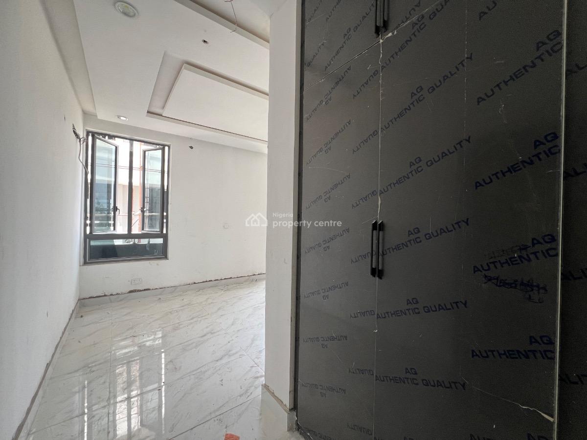 Luxury 2 Bedroom Apartment, Periwinkle Estate, Lekki Phase 1, Lekki, Lagos, Flat / Apartment for Sale