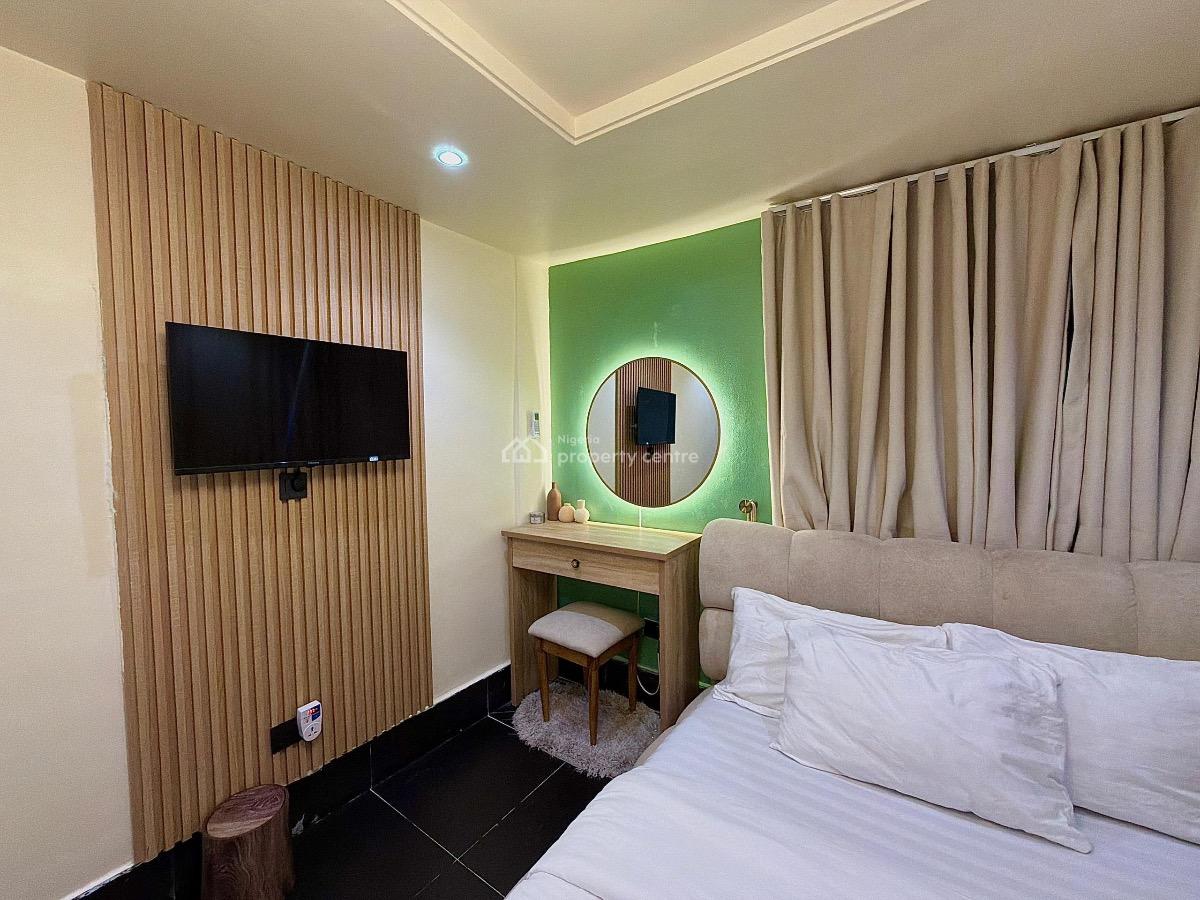 Luxury 1 Bedroom Penthouse with Exclusive Features Avail From Today, 1 Bedroom Shortlet Apartment in Lekki Phase 1, Off Freedom Way, Lekki Phase 1, Lekki, Lagos, Flat / Apartment Short Let