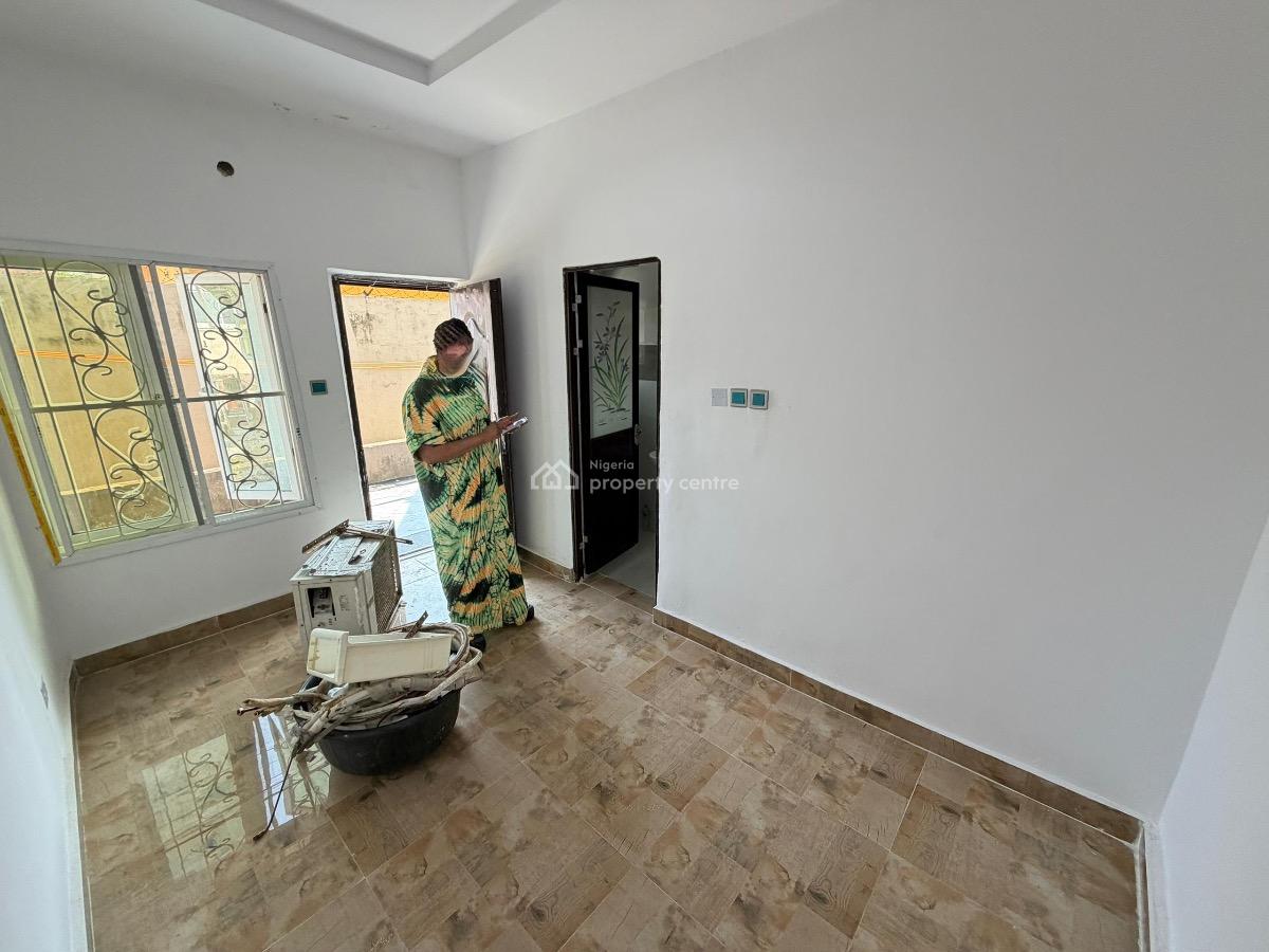 a Spacious Room Bq with Private Space to Cook, Meadow Hall Way, Ikate, Ikate, Lekki, Lagos, Self Contain (single Rooms) for Rent