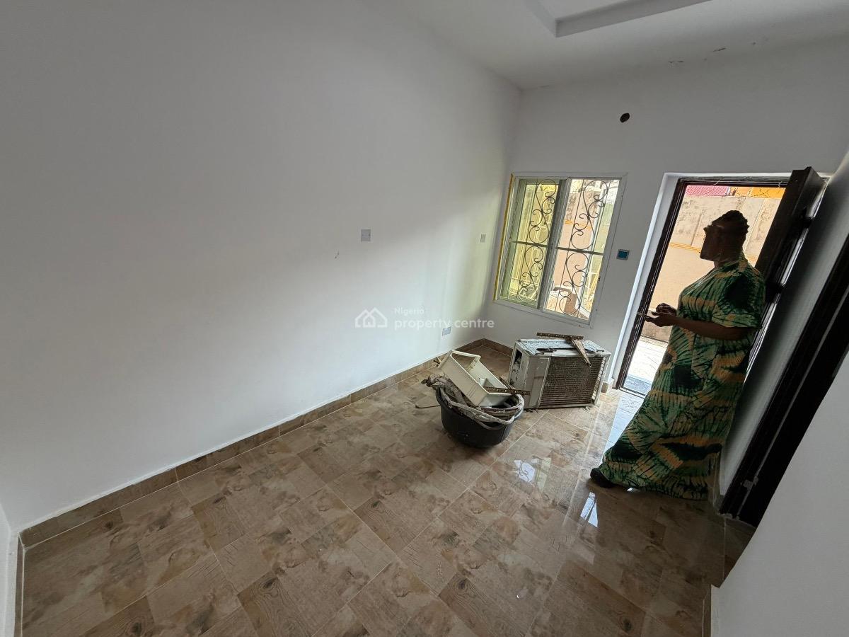 a Spacious Room Bq with Private Space to Cook, Meadow Hall Way, Ikate, Ikate, Lekki, Lagos, Self Contain (single Rooms) for Rent