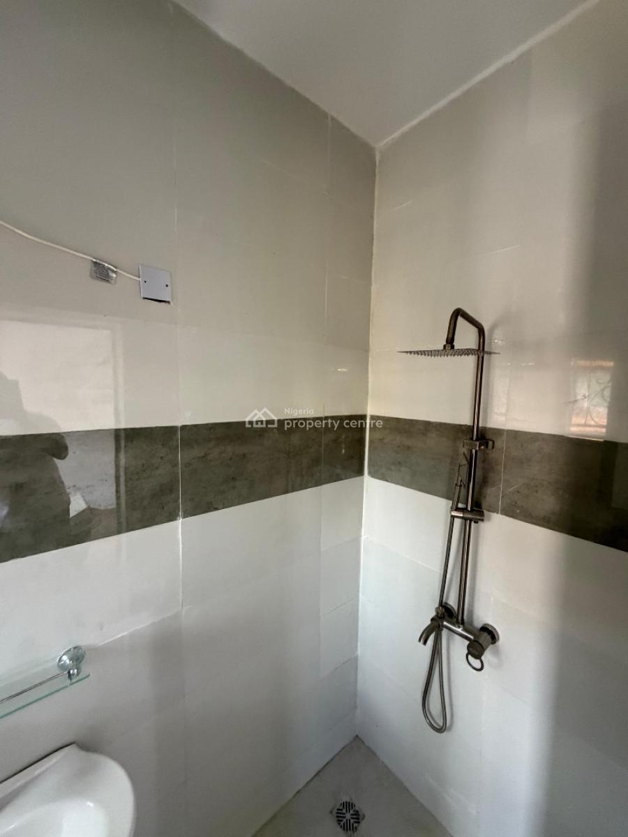 a Spacious Room Bq with Private Space to Cook, Meadow Hall Way, Ikate, Ikate, Lekki, Lagos, Self Contain (single Rooms) for Rent