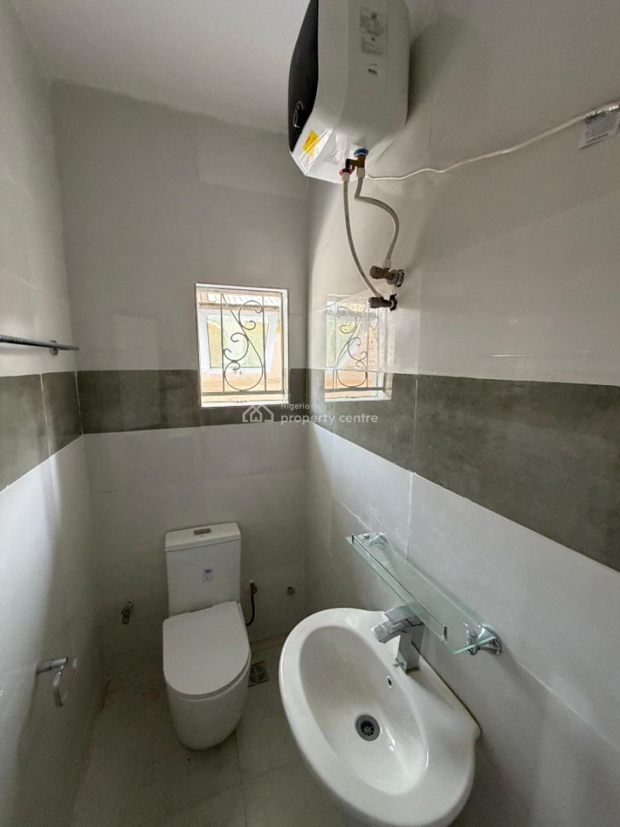 a Spacious Room Bq with Private Space to Cook, Meadow Hall Way, Ikate, Ikate, Lekki, Lagos, Self Contain (single Rooms) for Rent