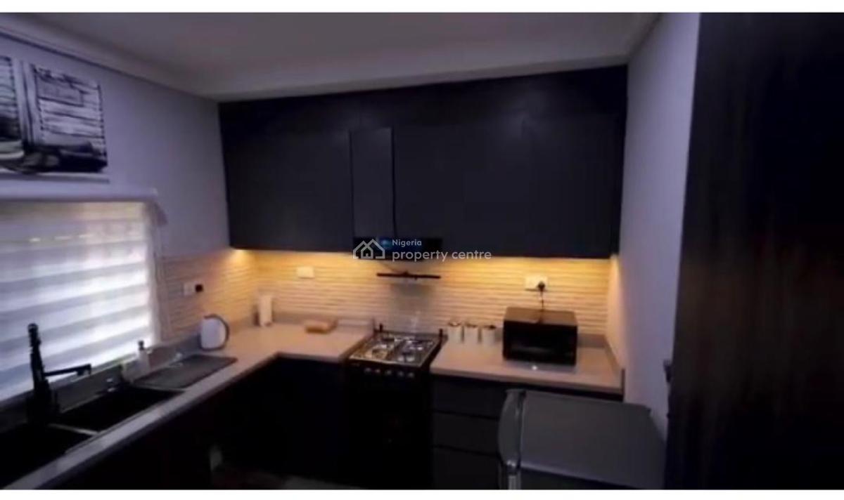 Luxurious Newly Furnished 2 Bedroom En Suite Flat, Katampe, Abuja, Block of Flats for Sale