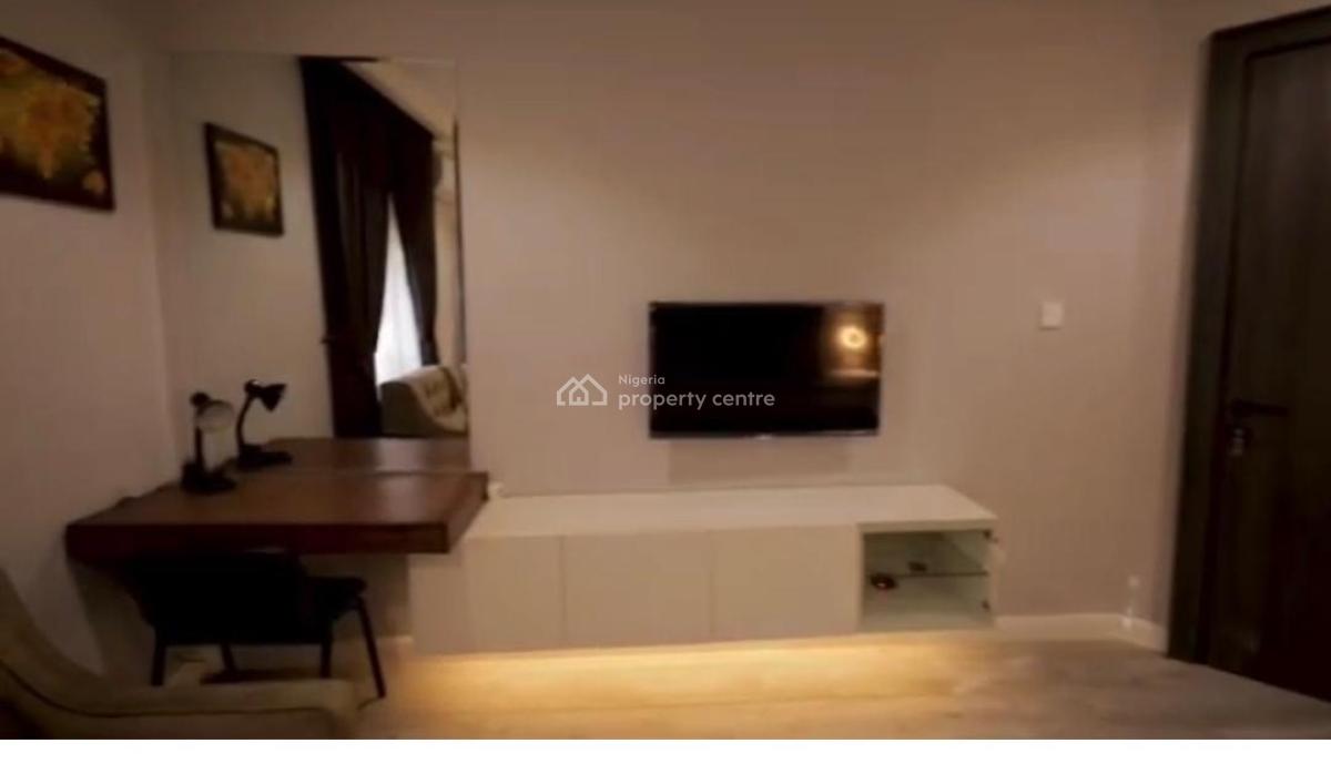 Luxurious Newly Furnished 2 Bedroom En Suite Flat, Katampe, Abuja, Block of Flats for Sale