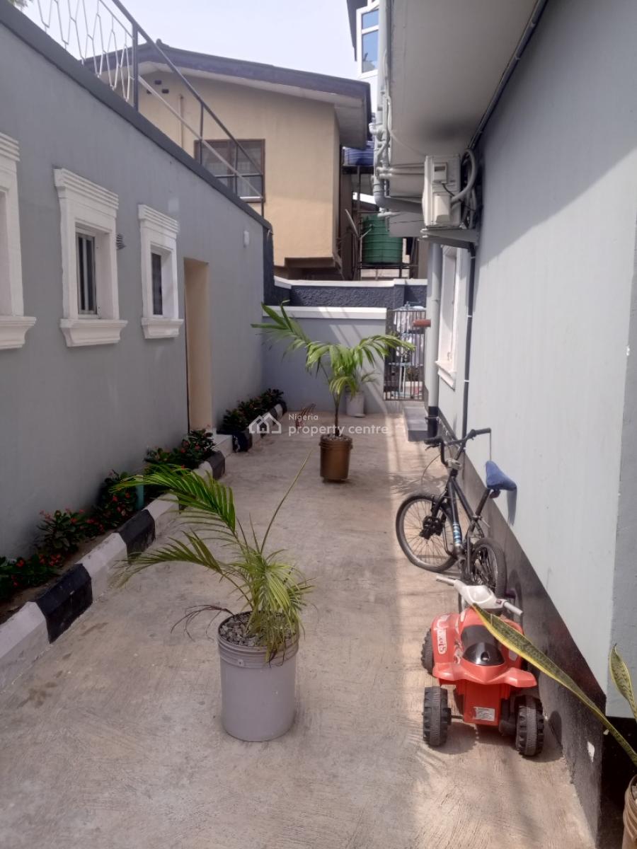 Beautiful Miniflat in a Very Serene Neighborhood, Off Adelabu Street, Surulere, Lagos, Mini Flat (room and Parlour) Short Let