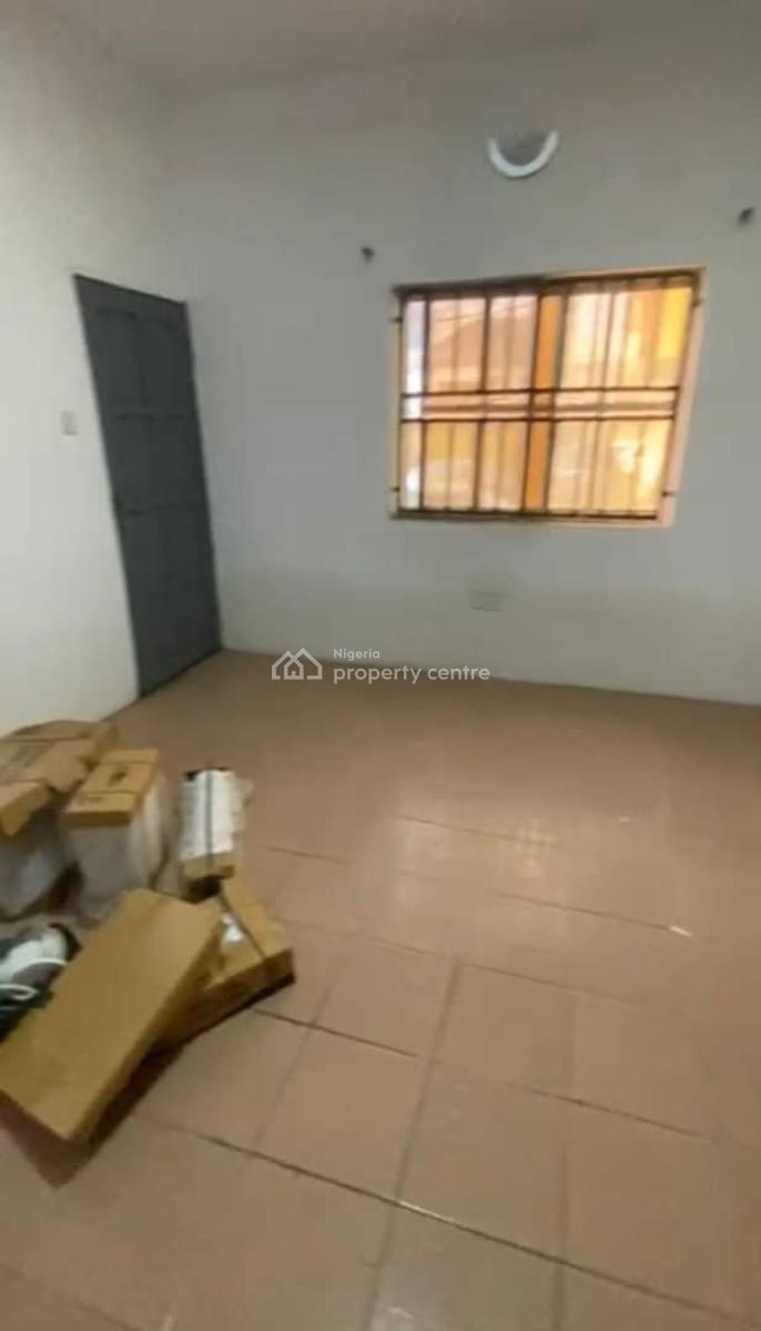 Lovely 3bedroom Flat, Soluyi, Gbagada, Lagos, Flat / Apartment for Rent
