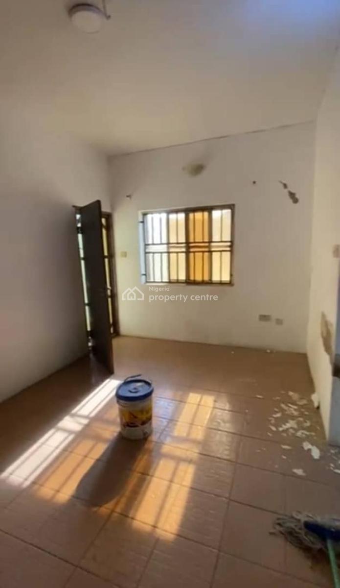 Lovely 3bedroom Flat, Soluyi, Gbagada, Lagos, Flat / Apartment for Rent