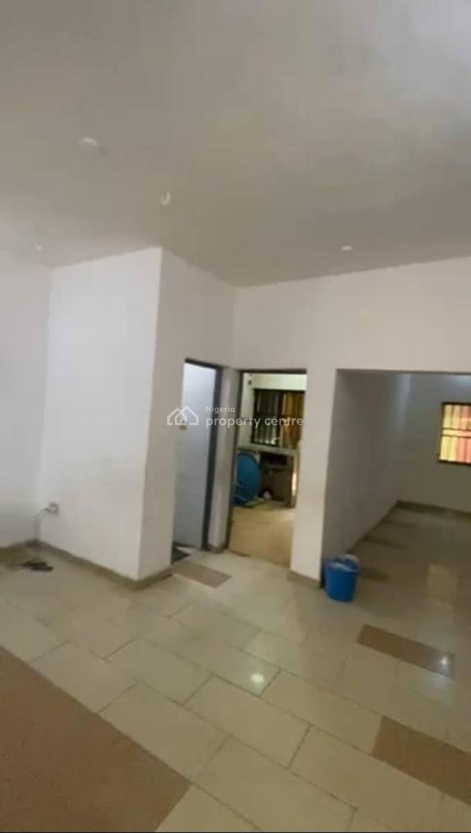 Lovely 3bedroom Flat, Soluyi, Gbagada, Lagos, Flat / Apartment for Rent