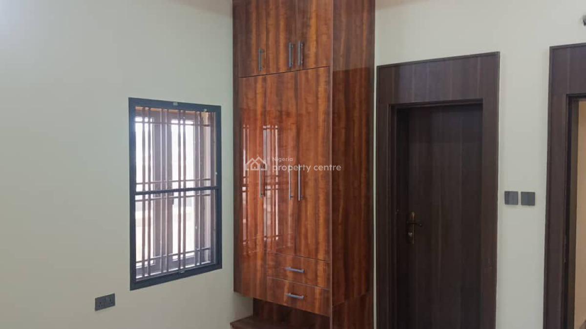 a Very Good Spacious 2-bedroom Flat, Asokoro District, Abuja, Flat / Apartment for Rent