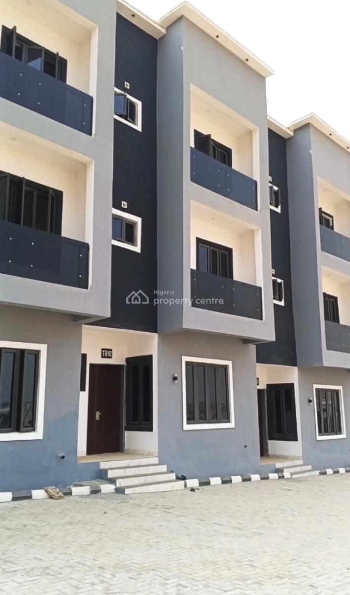 Luxury 4-bedroom Terrace Duplex with Bq, Guzape District, Abuja, Terraced Duplex for Rent