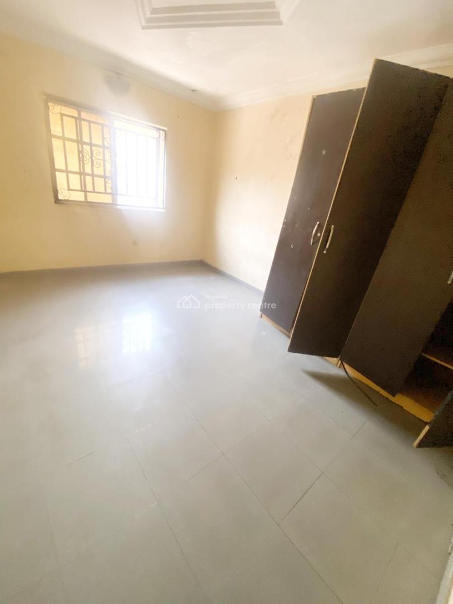 Luxury & Spacious 3 Bedrooms Apartment, Omole Gate, Omole Phase 2, Ikeja, Lagos, Flat / Apartment for Rent