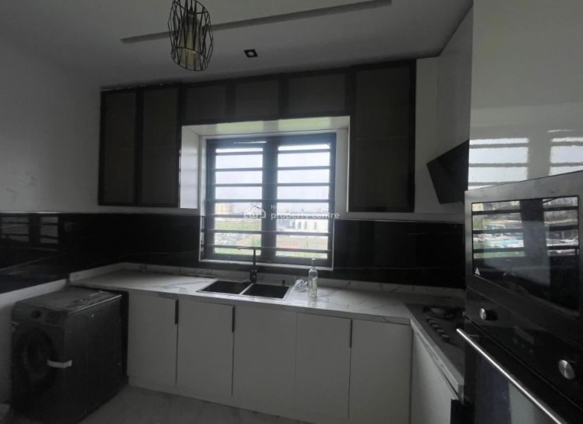 Luxury 2 Bedroom Apartment with Pool, Gym & Elevator, Lekki Phase 1, Lekki, Lagos, Flat / Apartment for Rent