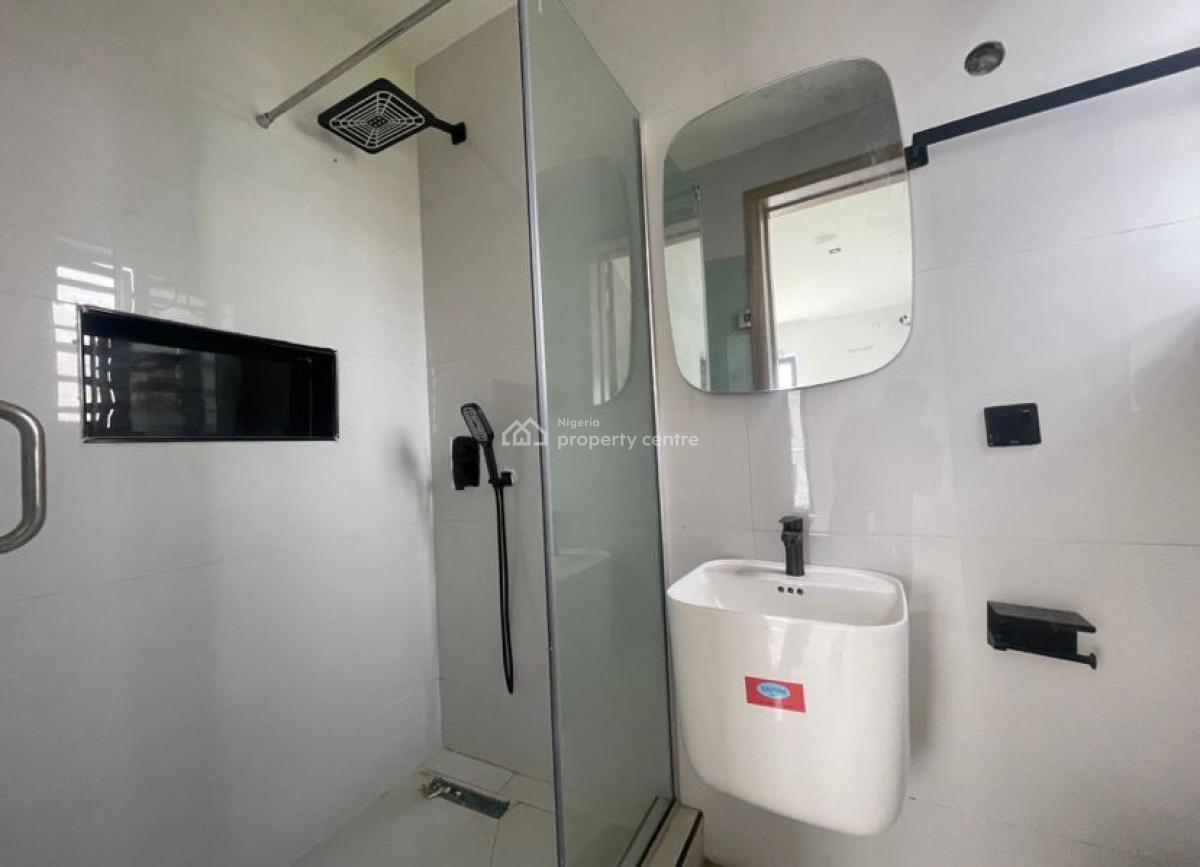 Luxury 2 Bedroom Apartment with Pool, Gym & Elevator, Lekki Phase 1, Lekki, Lagos, Flat / Apartment for Rent