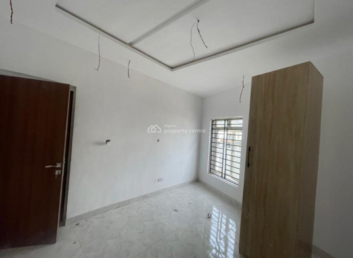 Luxury 2 Bedroom Apartment with Pool, Gym & Elevator, Lekki Phase 1, Lekki, Lagos, Flat / Apartment for Rent