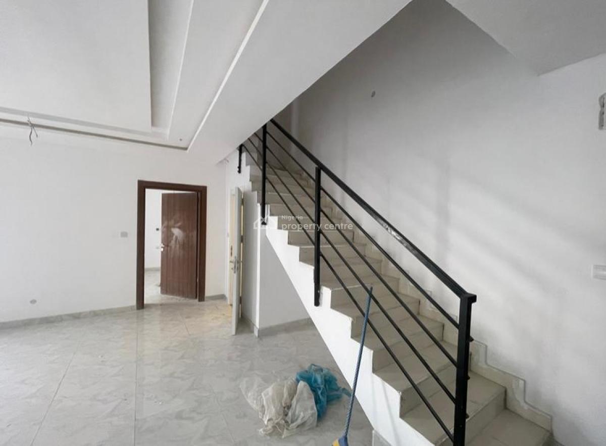 Luxury 2 Bedroom Apartment with Pool, Gym & Elevator, Lekki Phase 1, Lekki, Lagos, Flat / Apartment for Rent