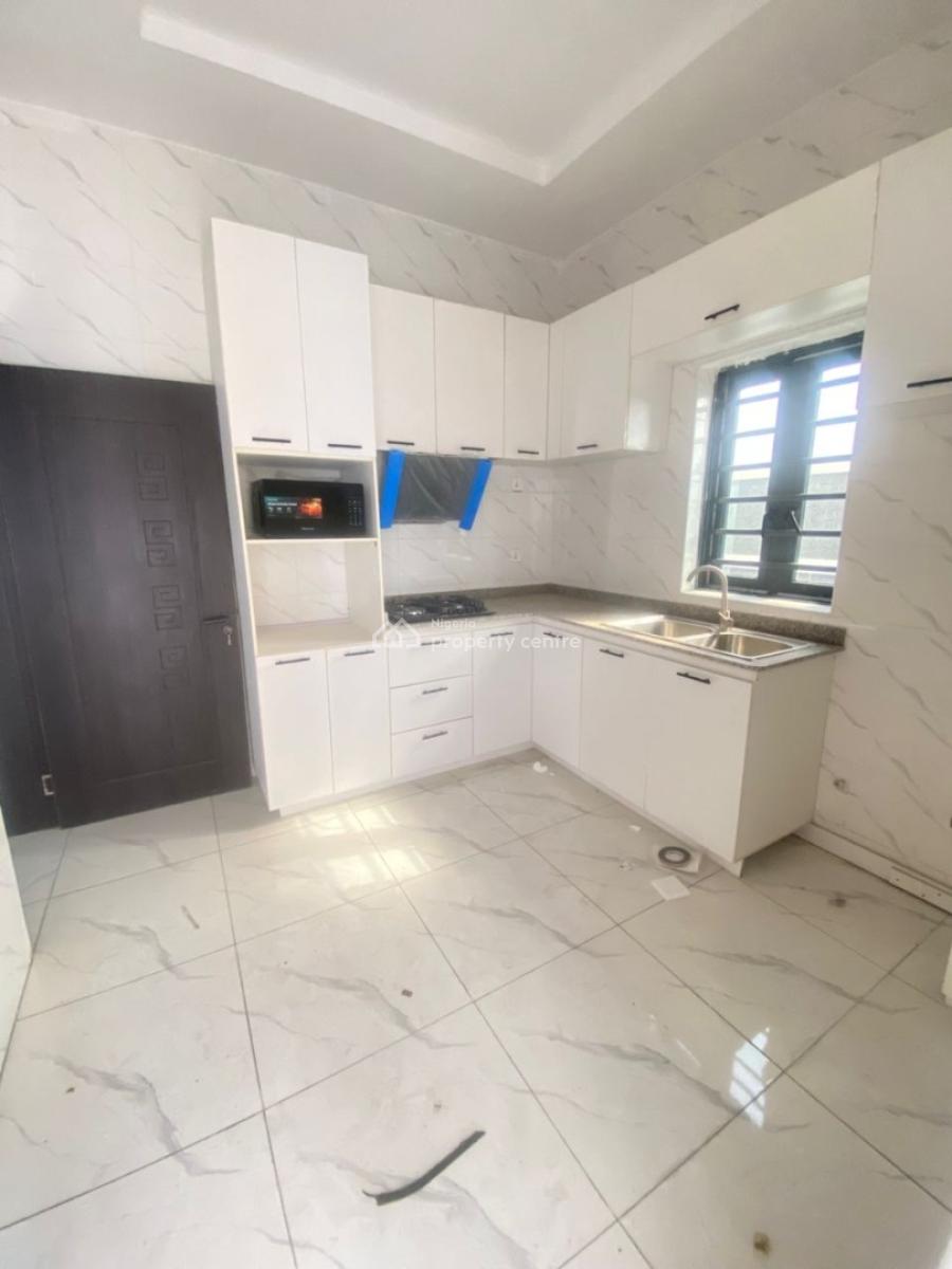 3 Bedroom Apartment, Ajah, Lekki Phase 2, Lekki, Lagos, Block of Flats for Sale