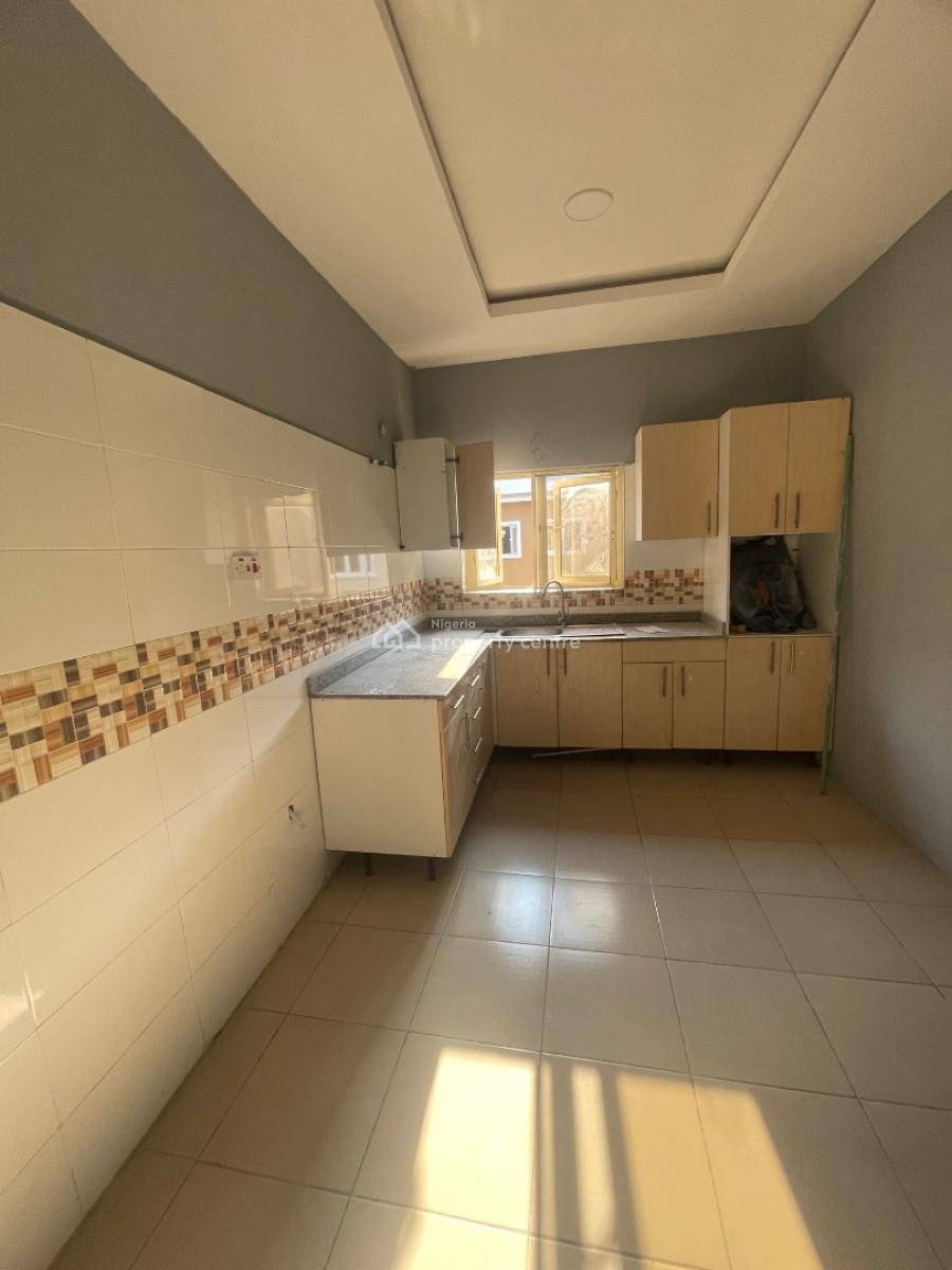 3 Bedroom Flat in a Secured Serene Estate, Abijo Gra, Abijo, Lekki, Lagos, Flat / Apartment for Rent