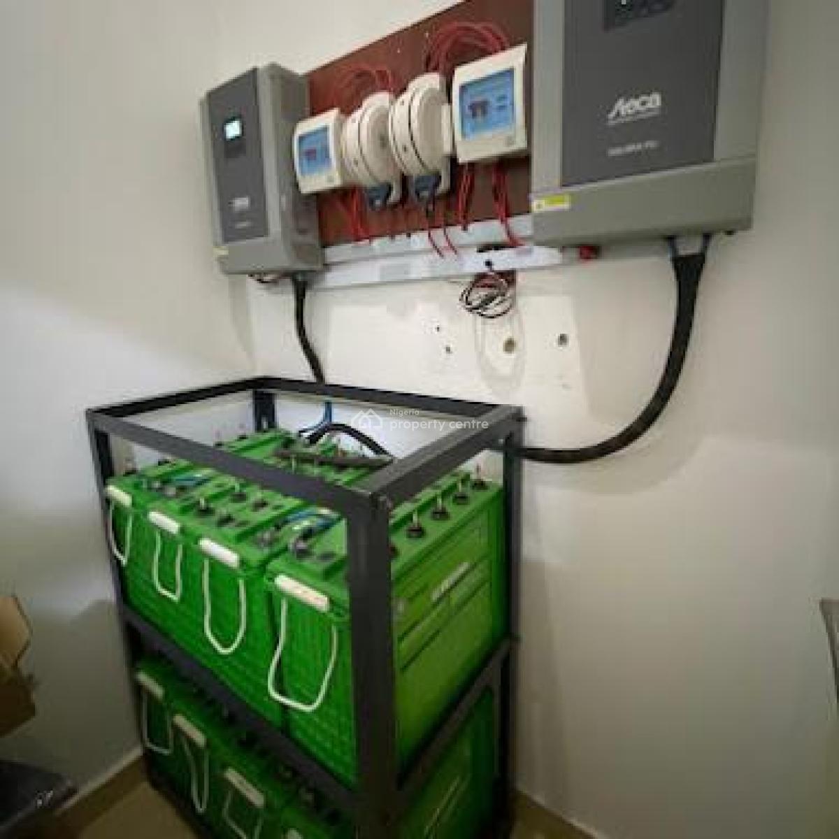 Serviced 2bedroom Flat, Tarred Road, Guzape District, Abuja, Flat / Apartment for Rent